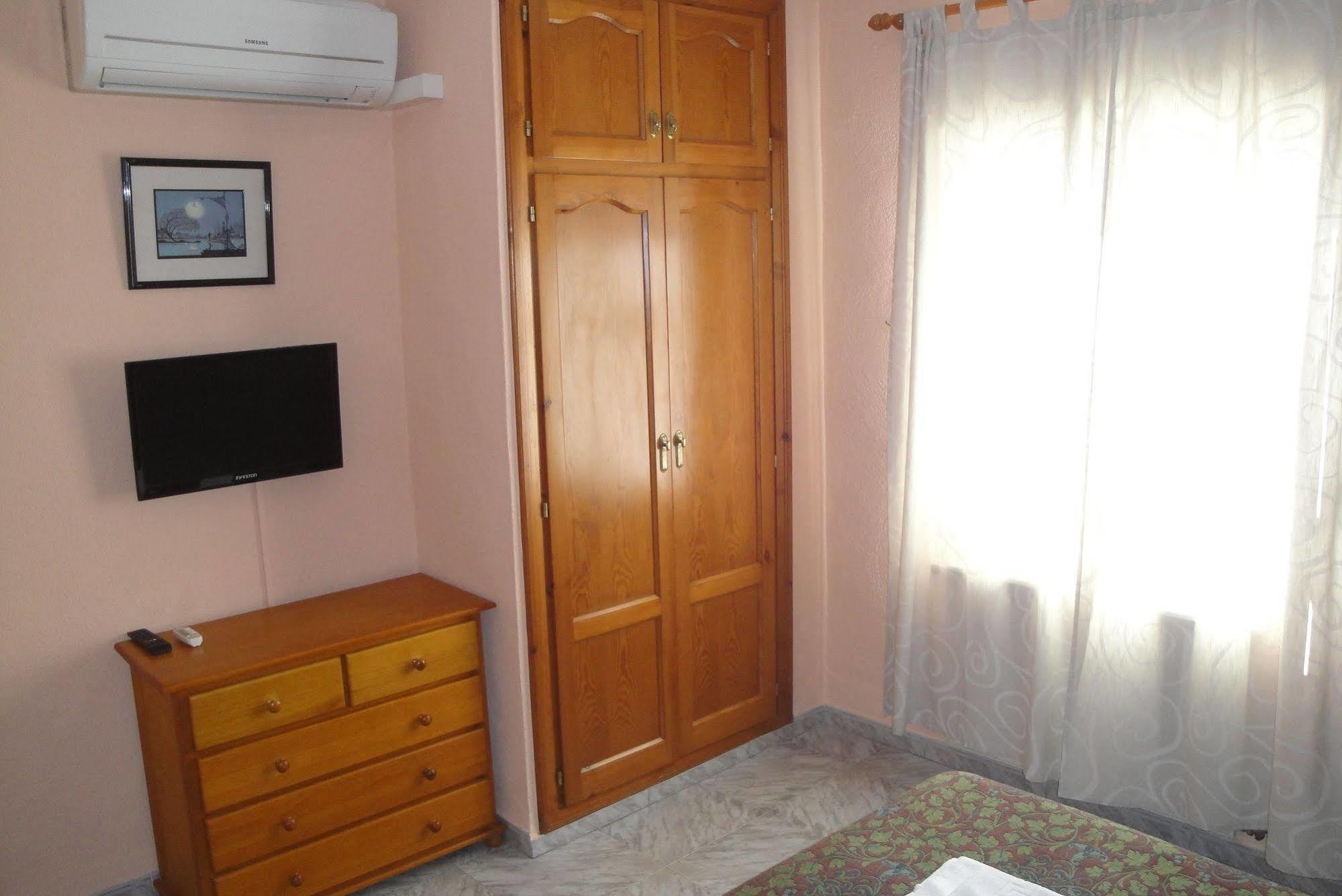 Hostal Cristina Denia Exterior photo